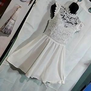 SHEIN DRESS LACE ON TOP
